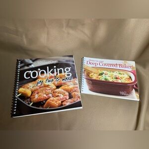 Pampered Chef Cooking Book Set.